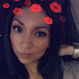 Meet your Posher, Jasmin